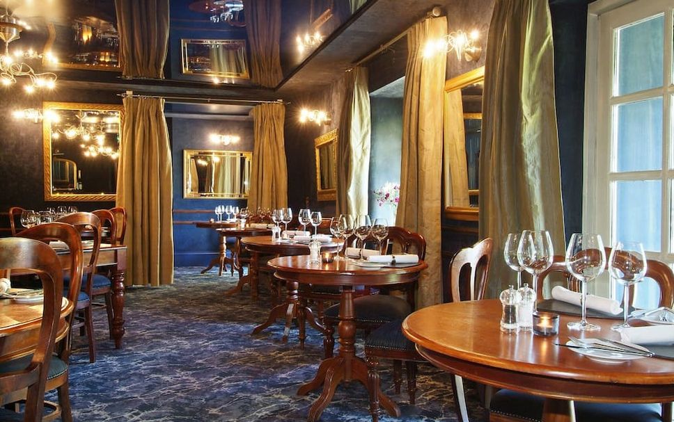 Restaurant Photo