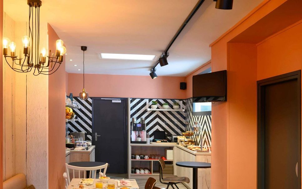 Restaurant Photo