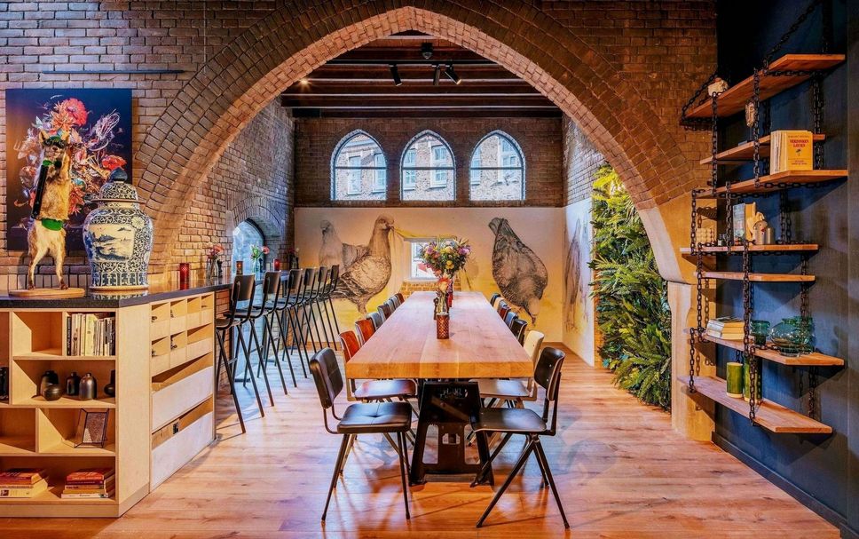 Dining room Photo