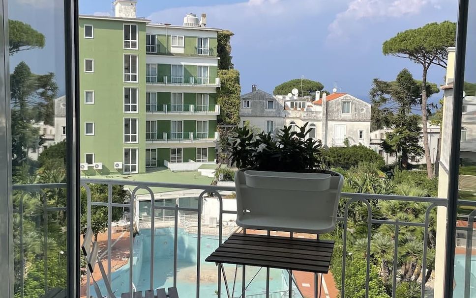 Balcony Photo