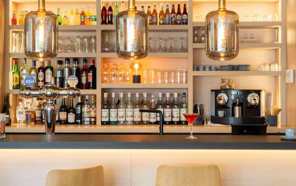 Bar Photo