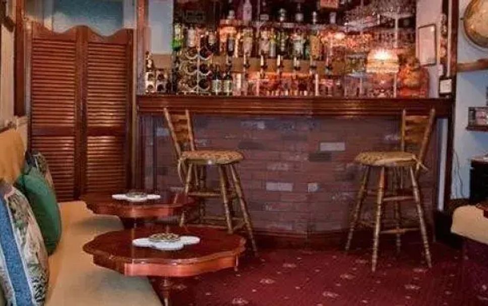 Bar Photo