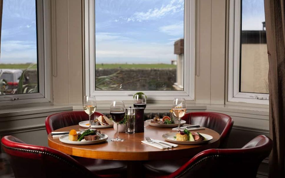 Dining room Photo