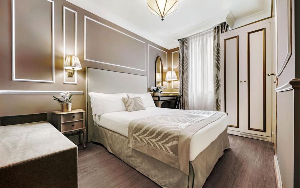 Bedroom Photo