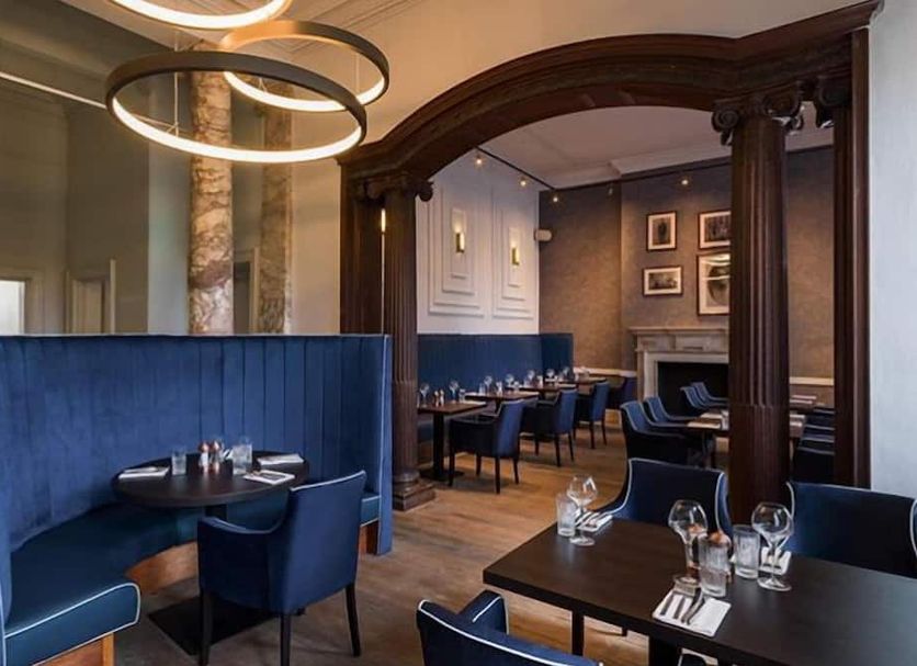 Restaurant Photo
