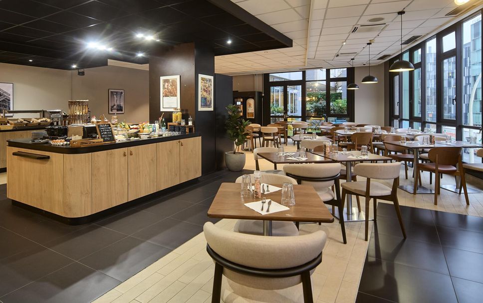 Restaurant Photo
