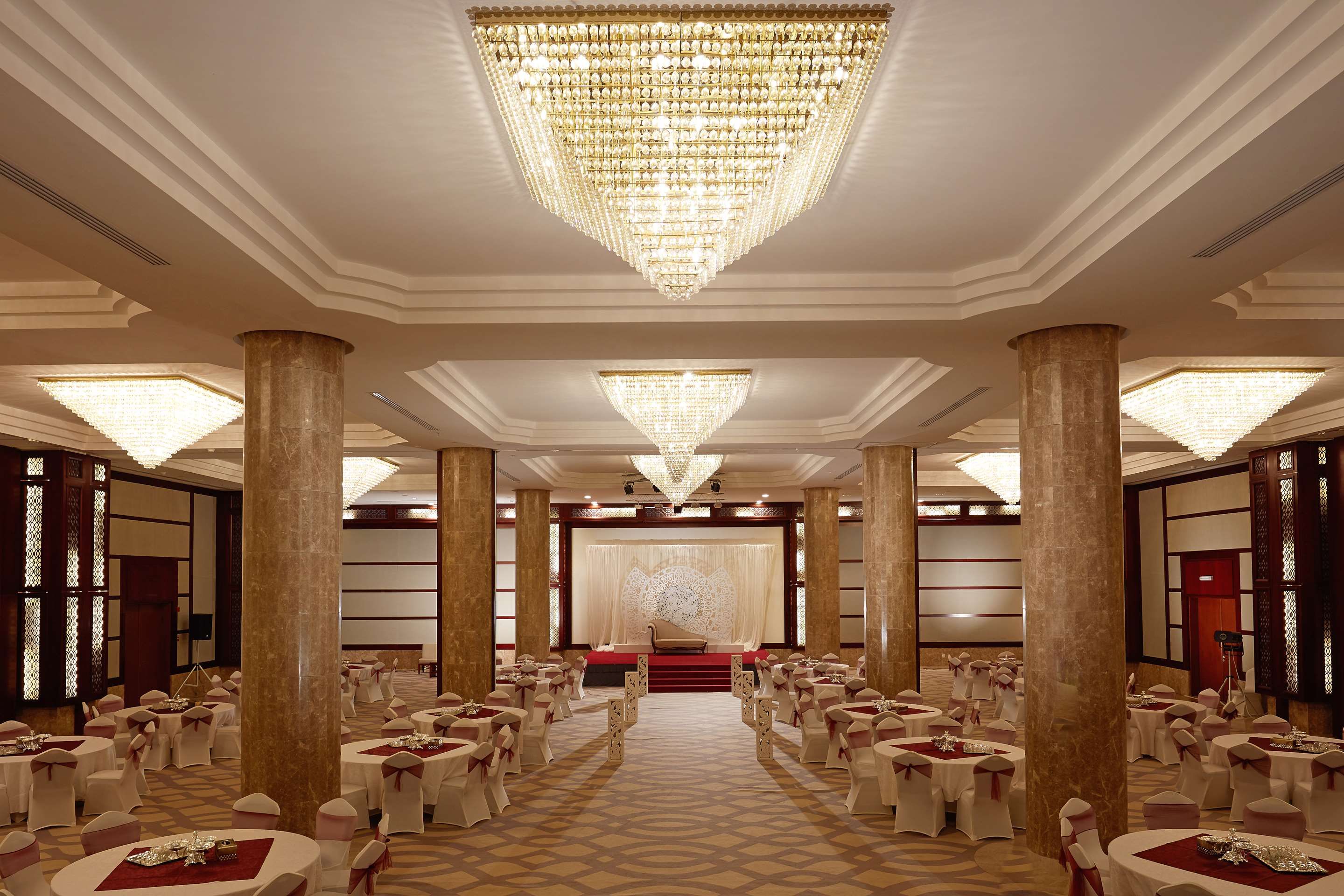 Banquet hall Photo
