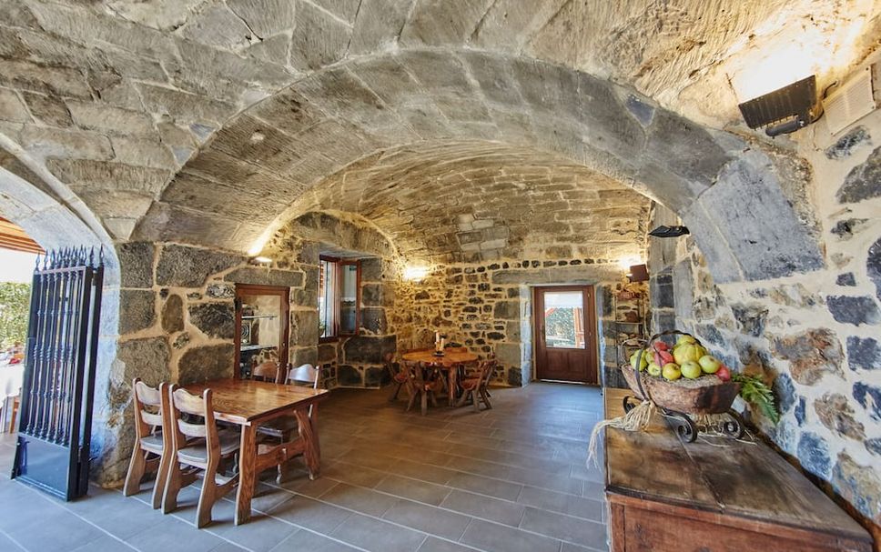 Dining room Photo