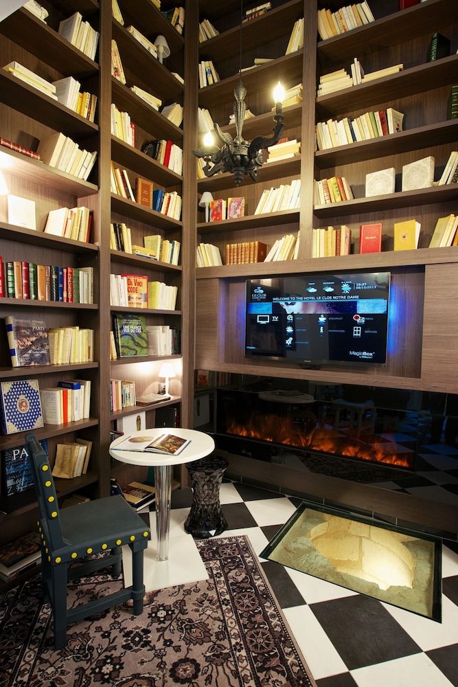 Lounge Photo