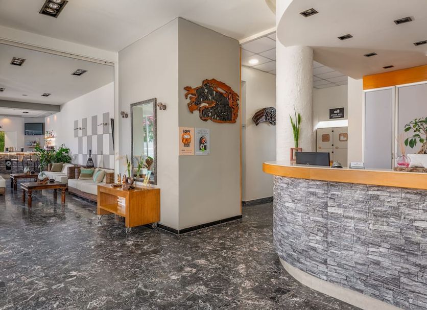 Front desk Photo