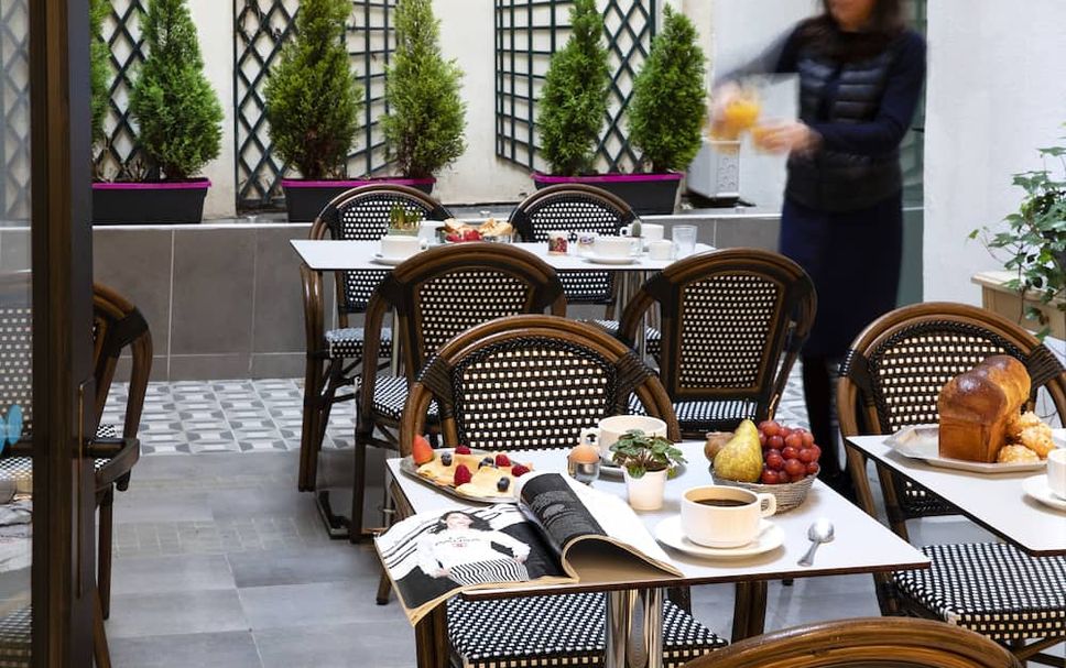 Restaurant Photo