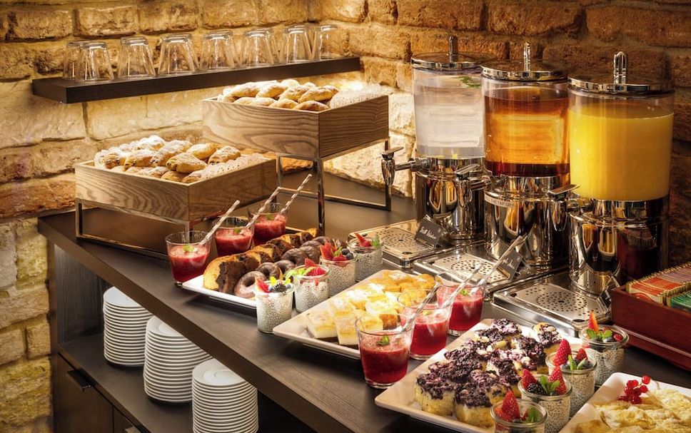 Buffet Photo