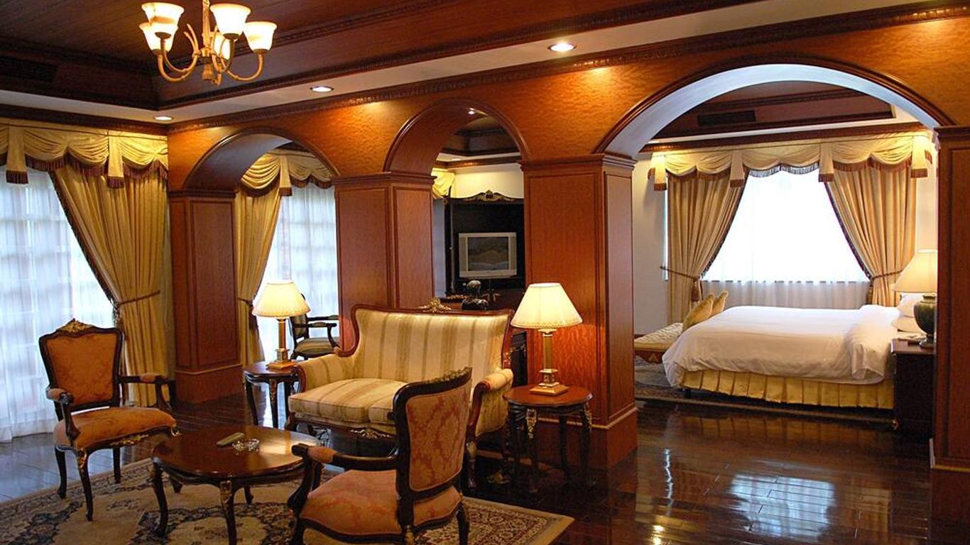 Fort Ilocandia Resort Hotel