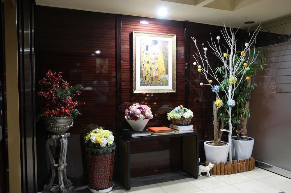 Room amenity