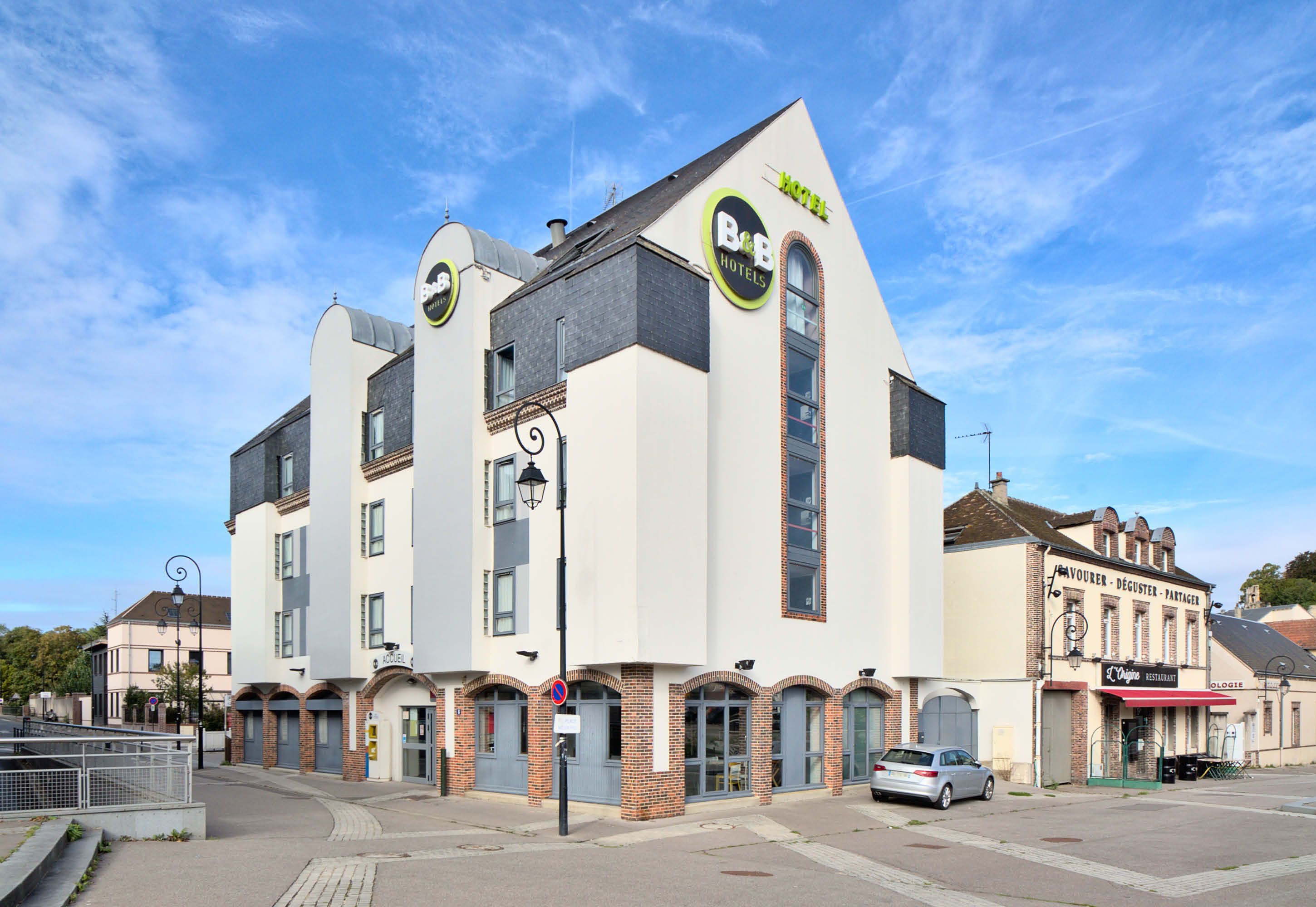 Building Photo