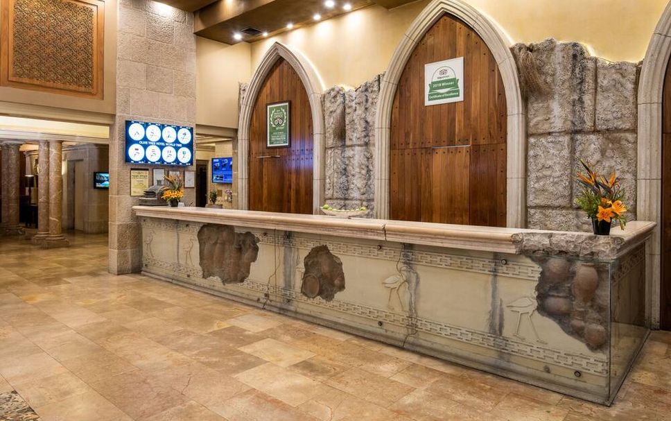 Front desk Photo
