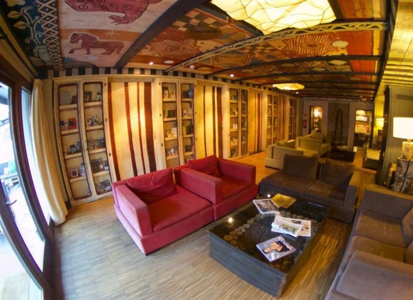 Lounge Photo