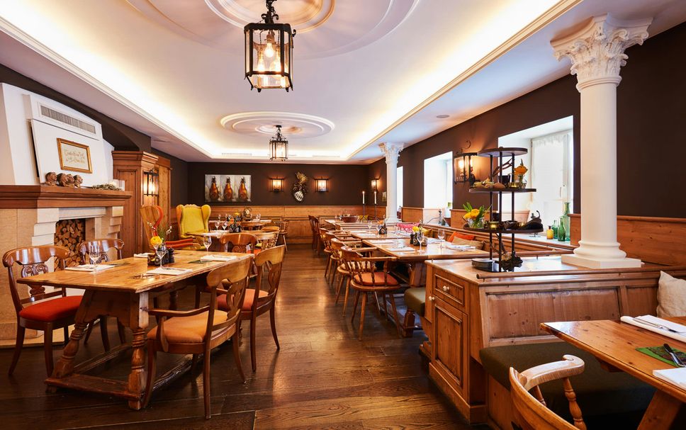 Restaurant Photo