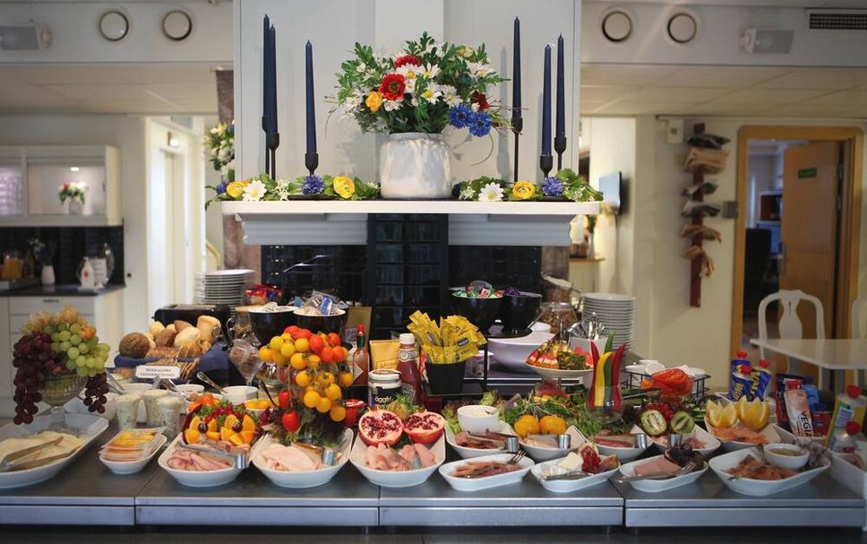 Buffet Photo