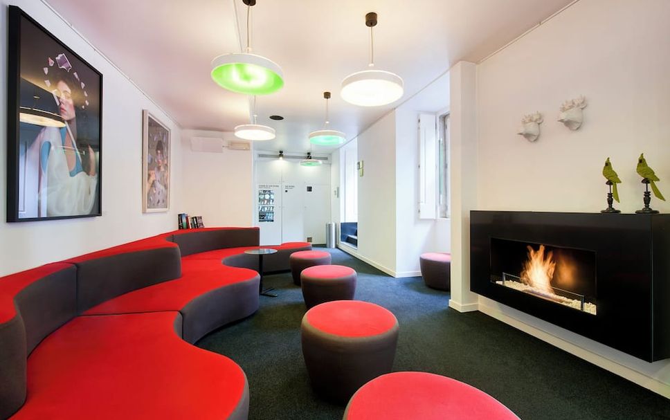 Lounge Photo