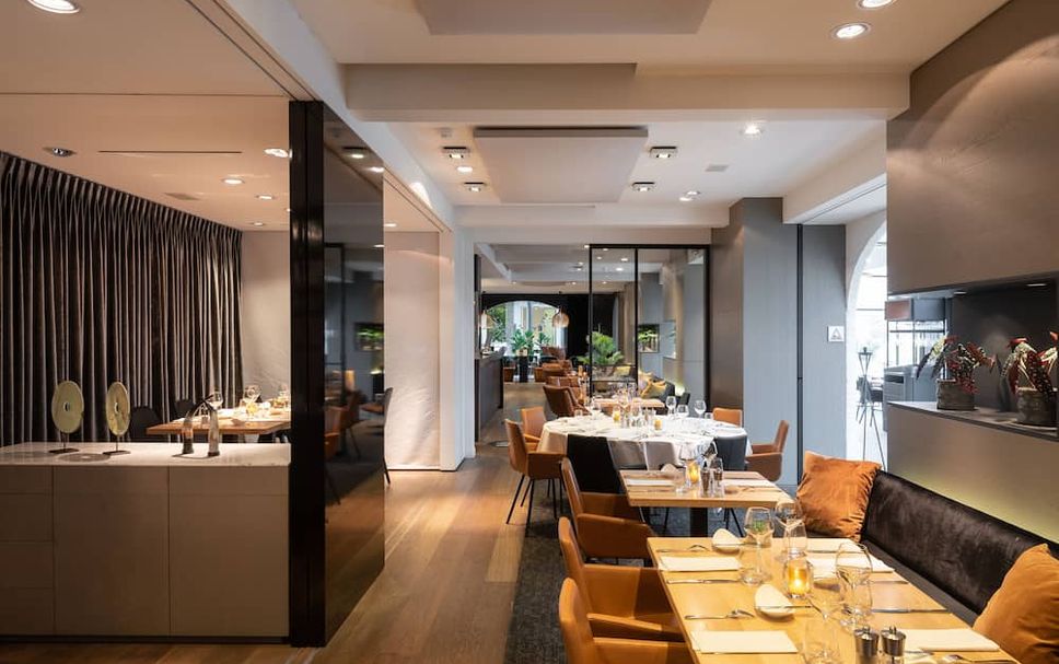 Restaurant Photo