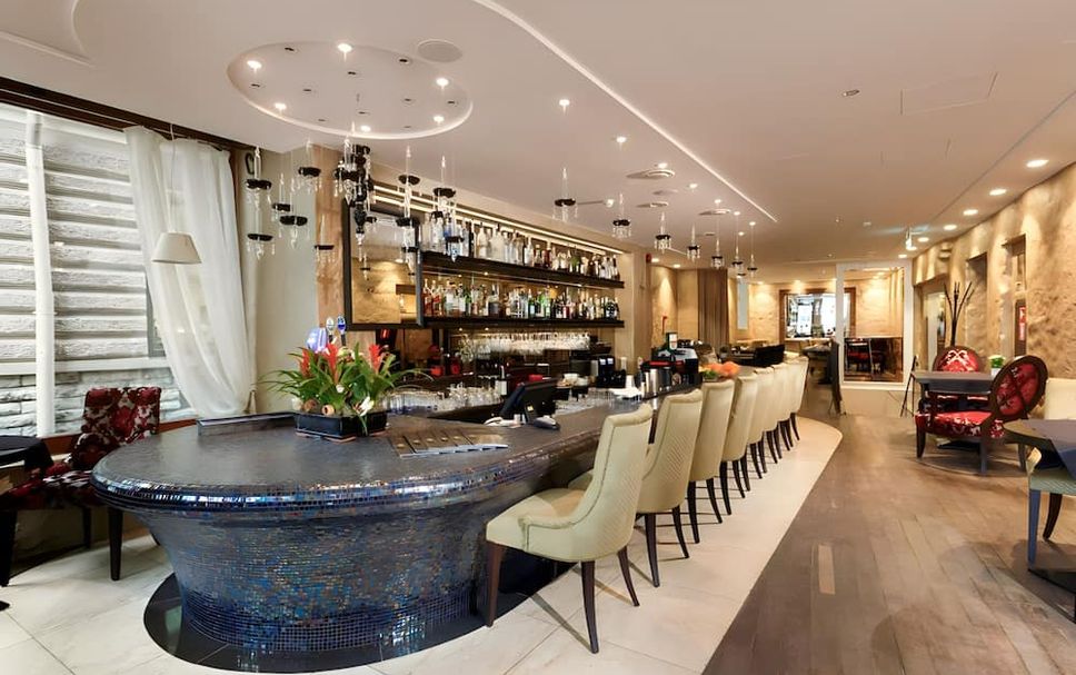 Bar Photo