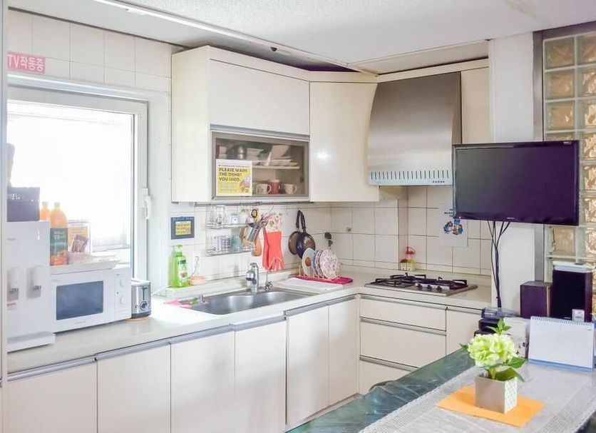 Kitchen Photo