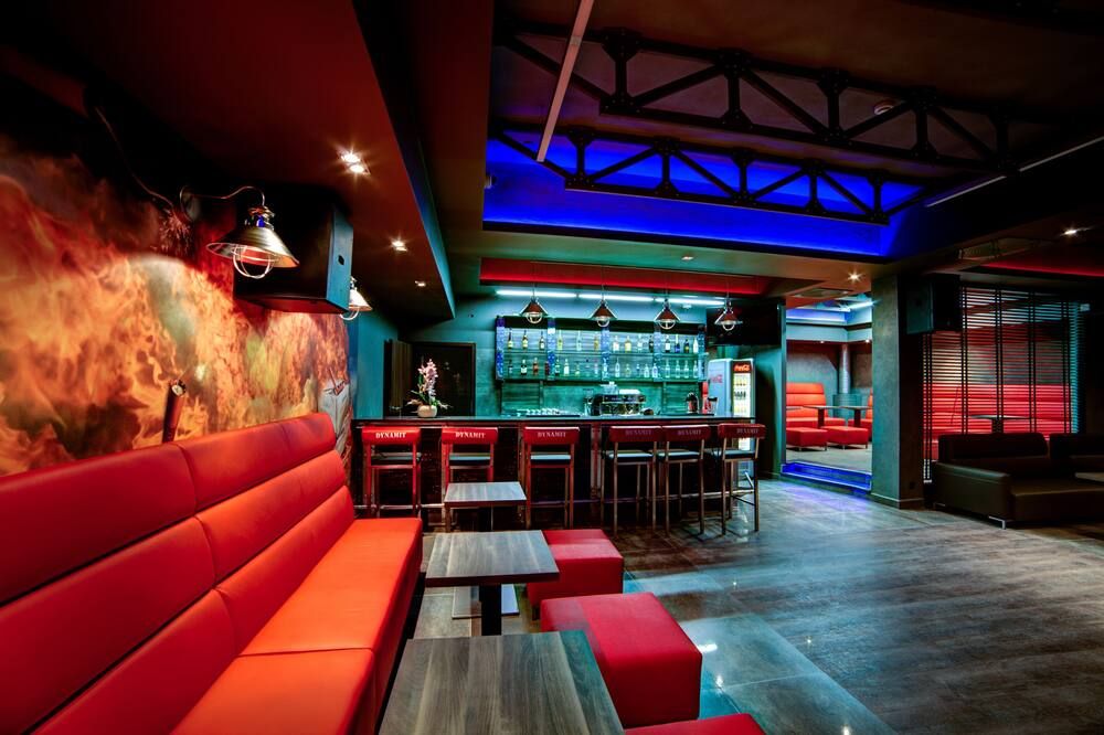 Bar