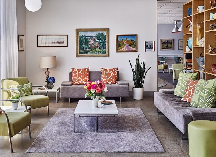 Lounge Photo