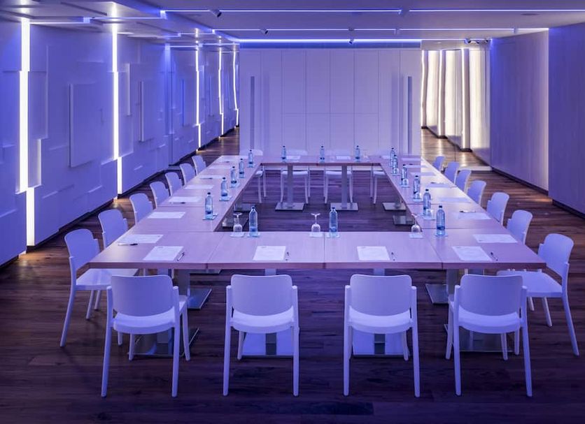 Conference room Photo