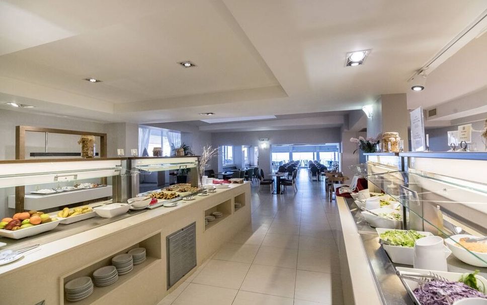 Buffet Photo