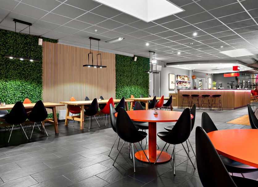 Restaurant Photo
