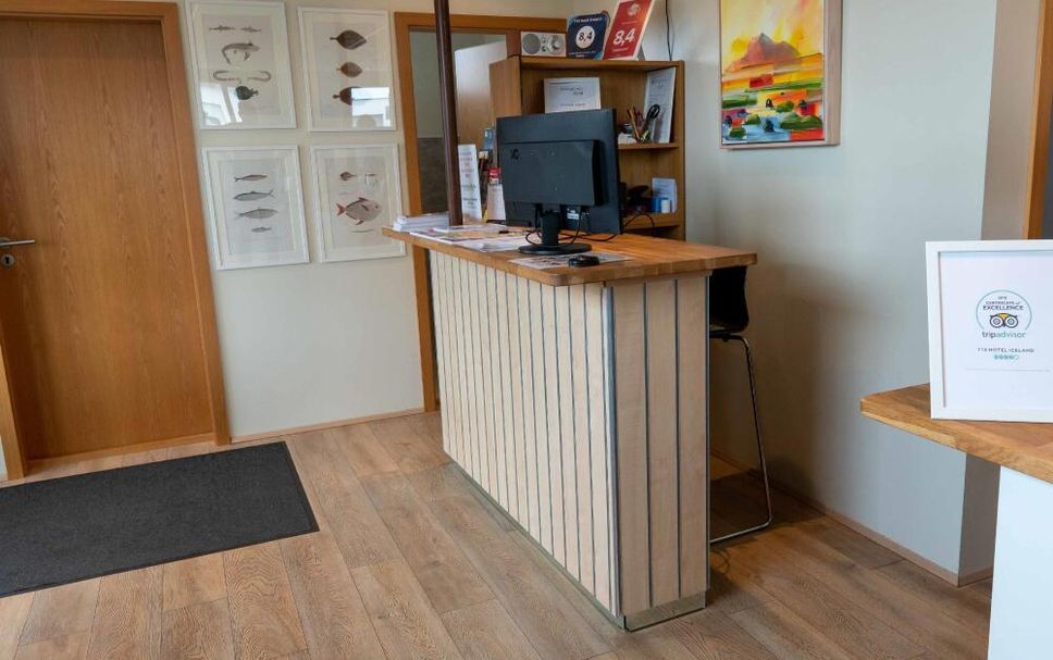 Front desk Photo