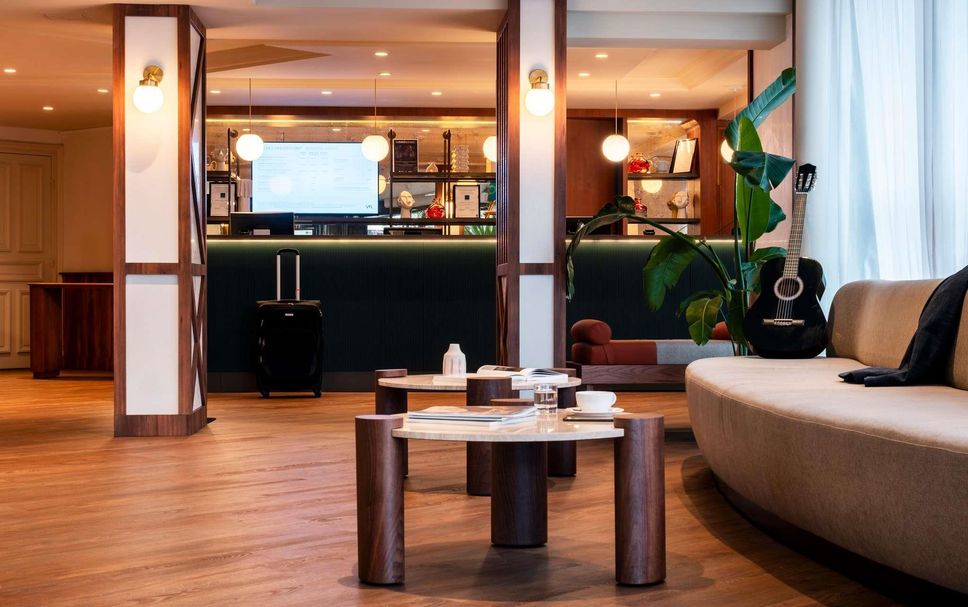 Lounge Photo