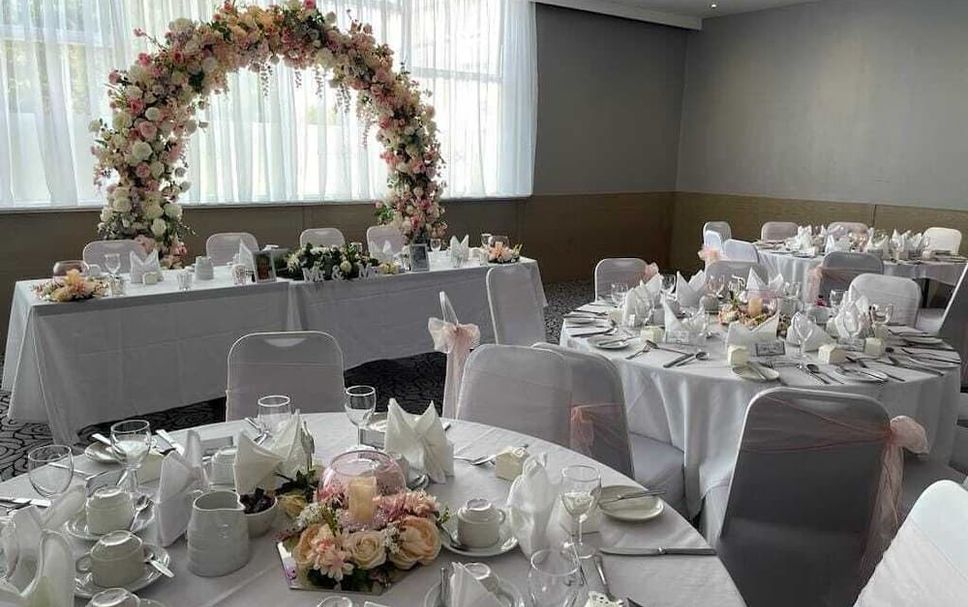 Banquet hall Photo
