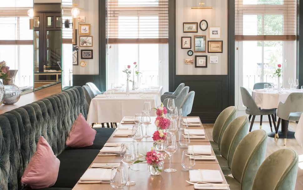 Restaurant Photo