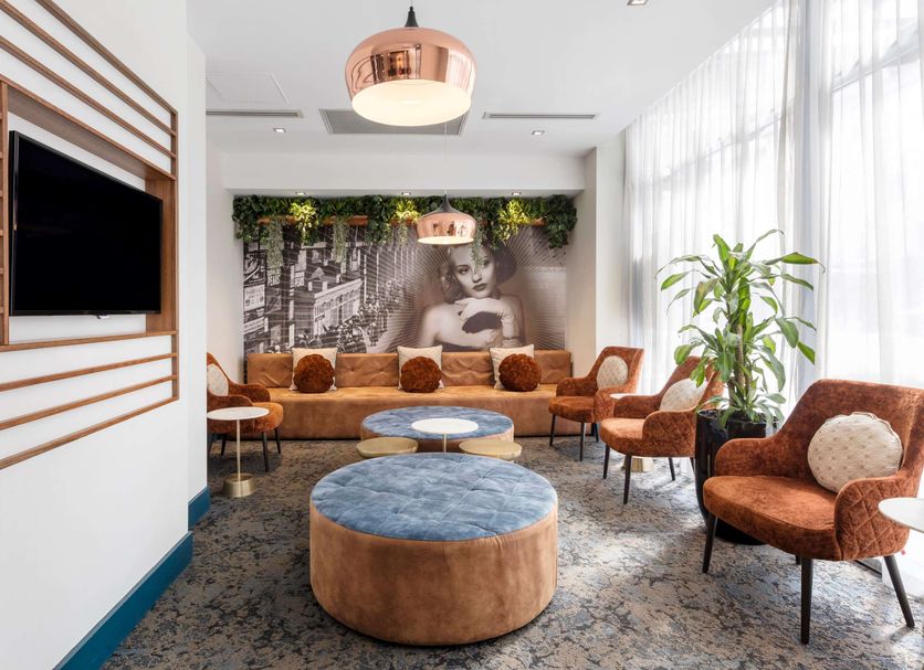 Lounge Photo