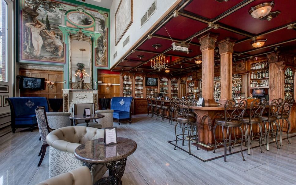 Bar Photo