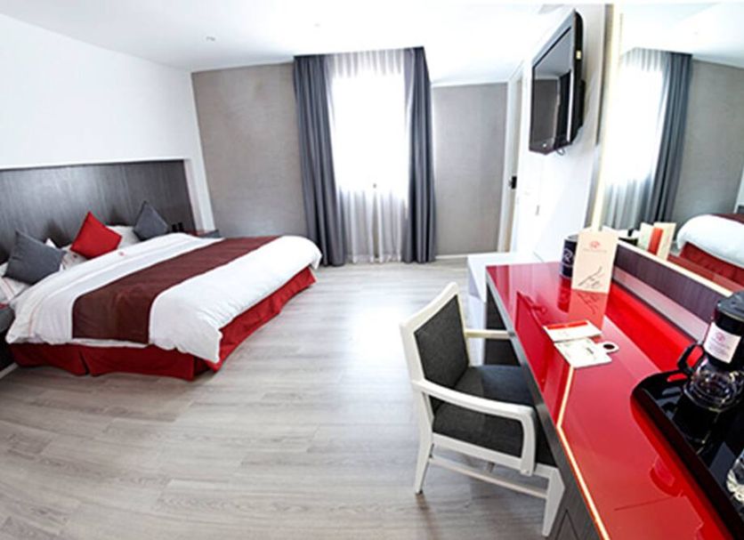 Bedroom Photo