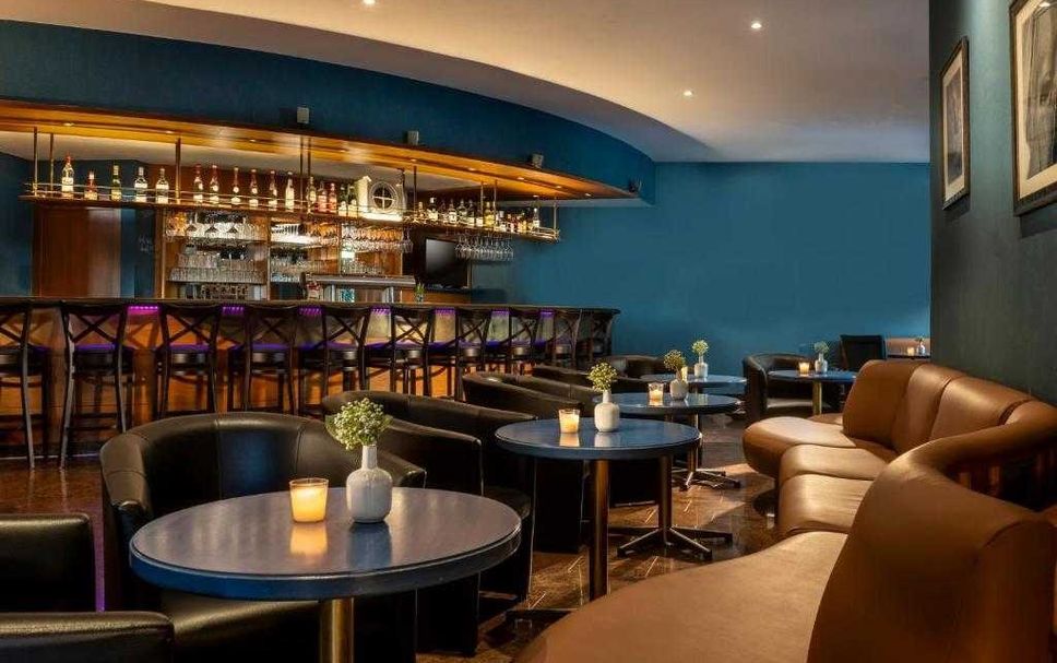 Bar Photo
