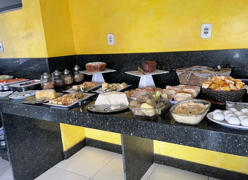 Buffet Photo
