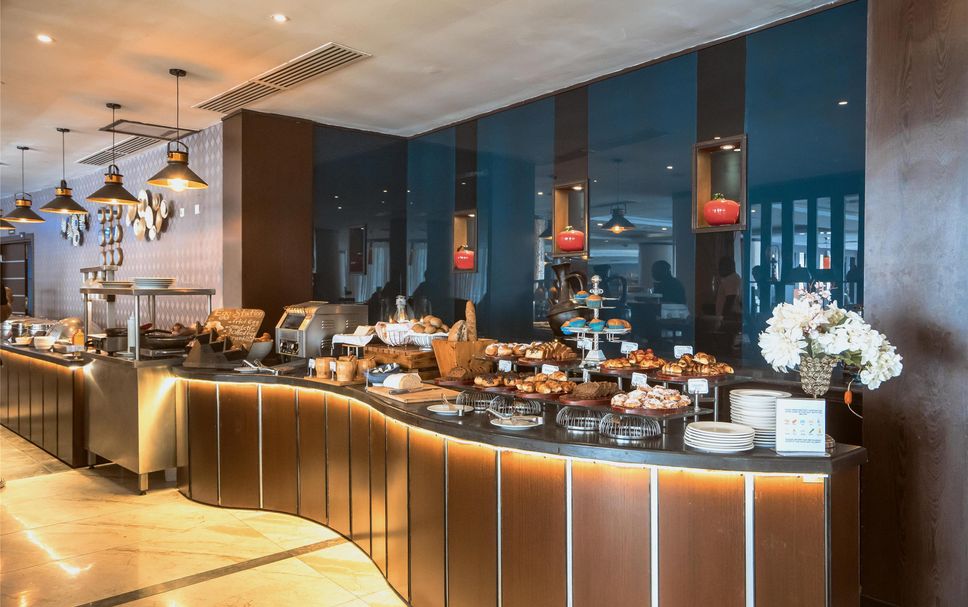Buffet Photo