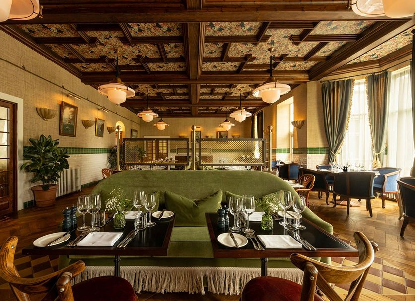 Restaurant Photo