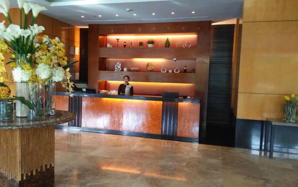 Front desk Photo
