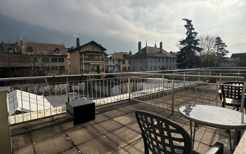 Balcony Photo