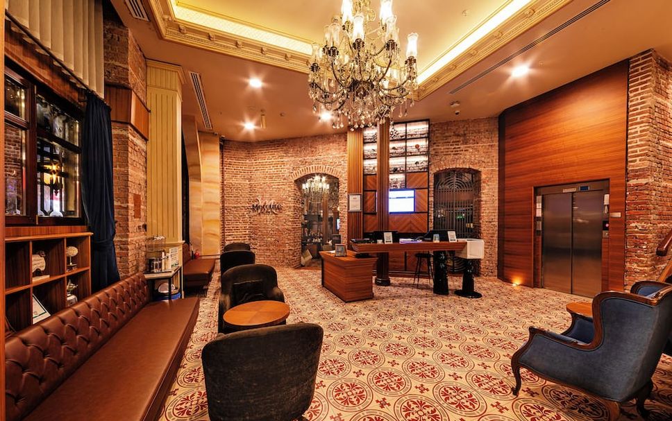 Lounge Photo