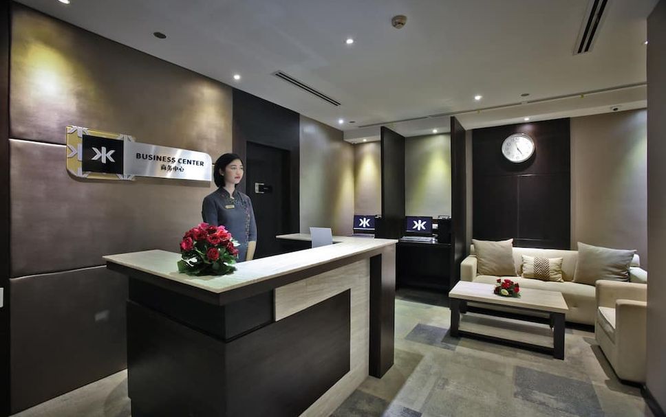 Front desk Photo
