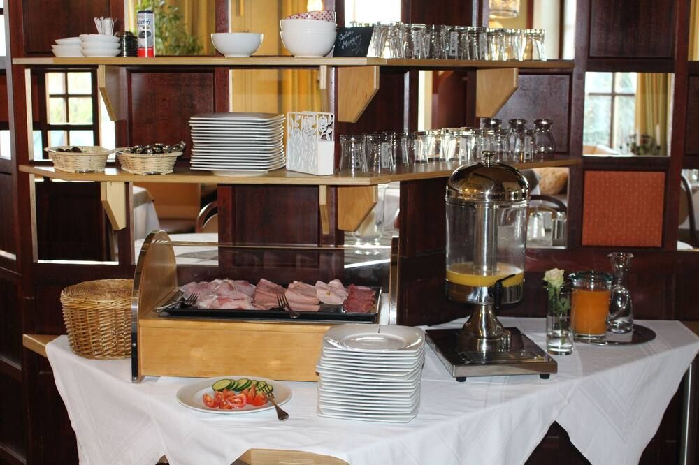 Buffet Photo