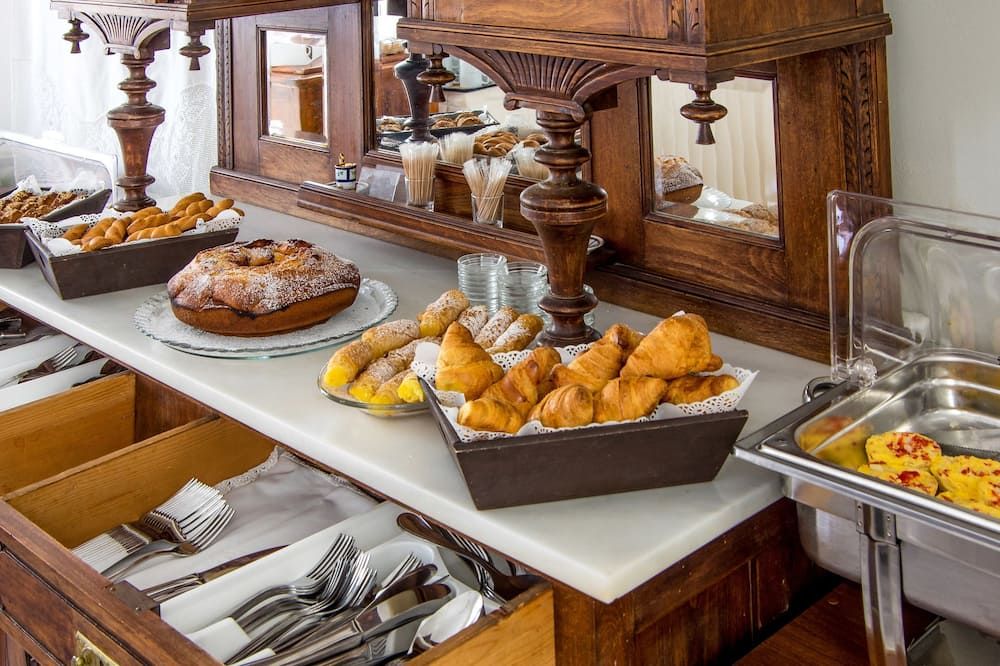 Buffet Photo