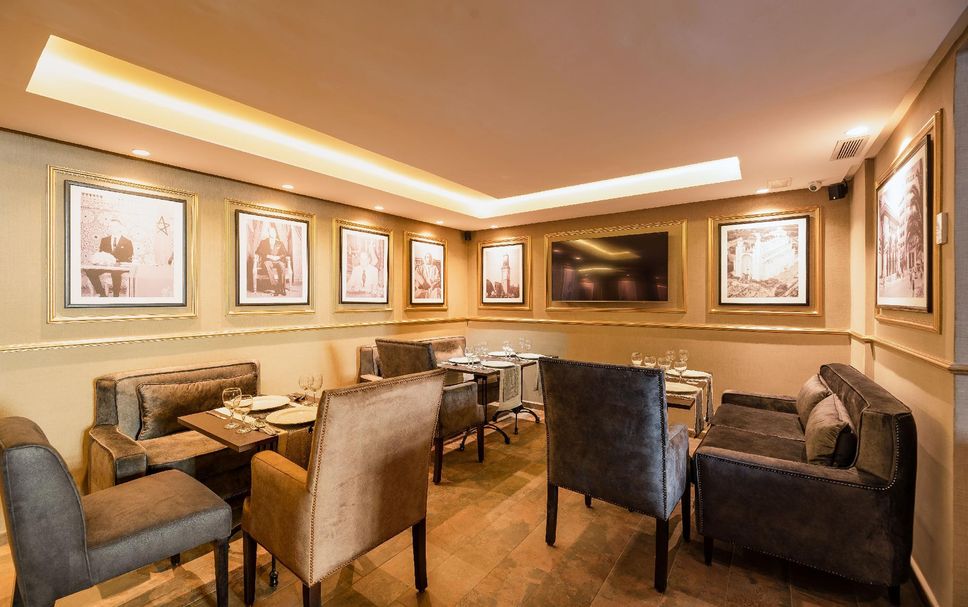 Restaurant Photo